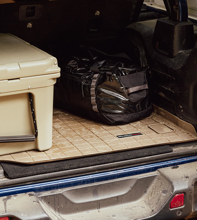 cargo liner in trunk with cooler